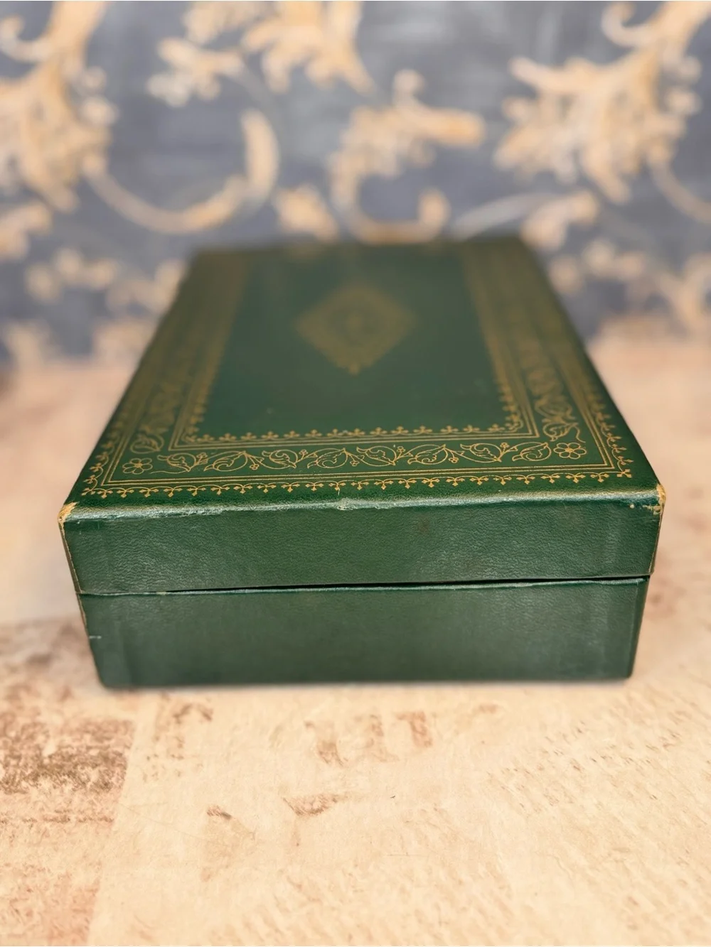 Vintage Green Faux Leather Jewelry Box Brass Lock Ring Tray Vanity Case